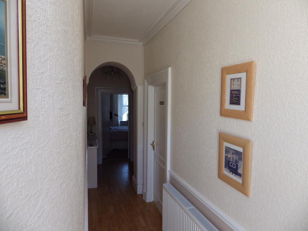 Anglesey House Bed and Breakfast Llandudno Rum bild