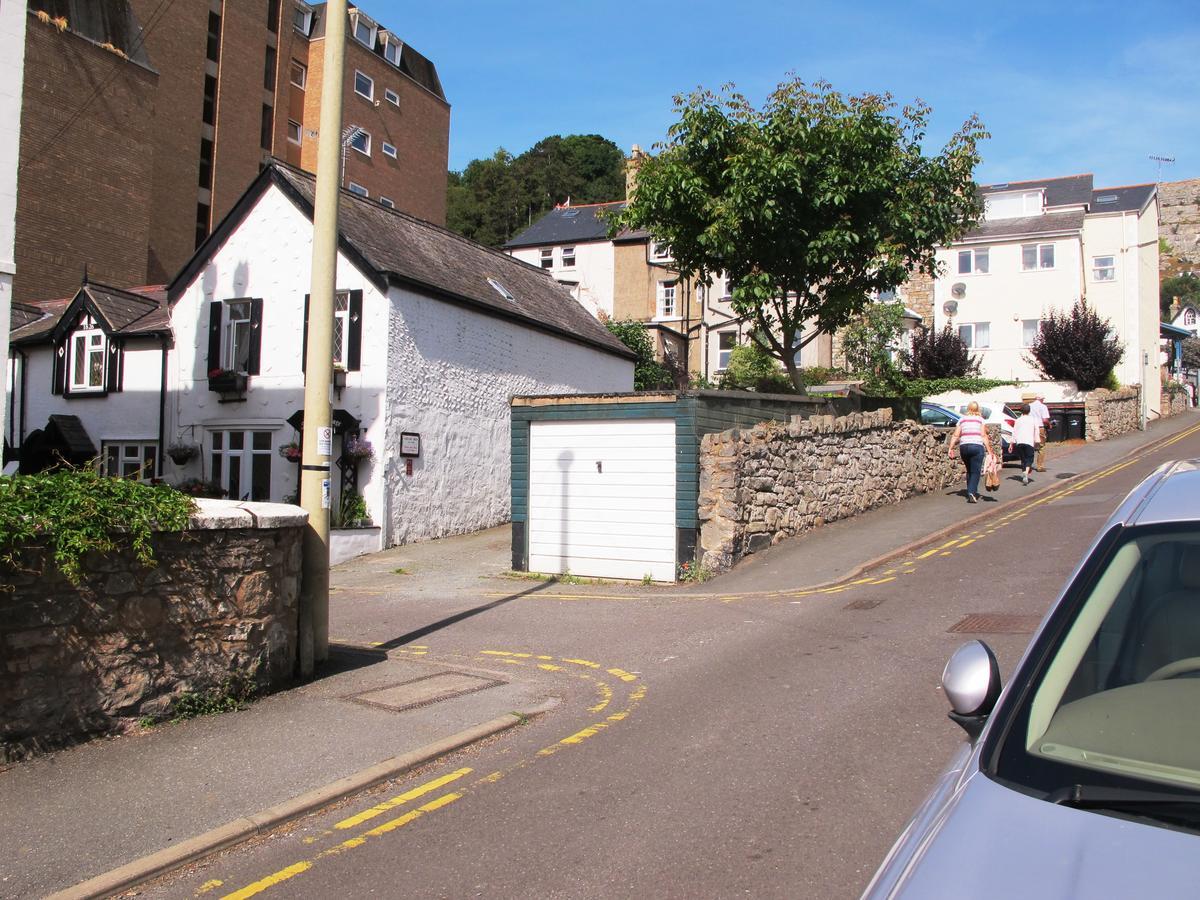 Anglesey House Bed and Breakfast Llandudno Exteriör bild